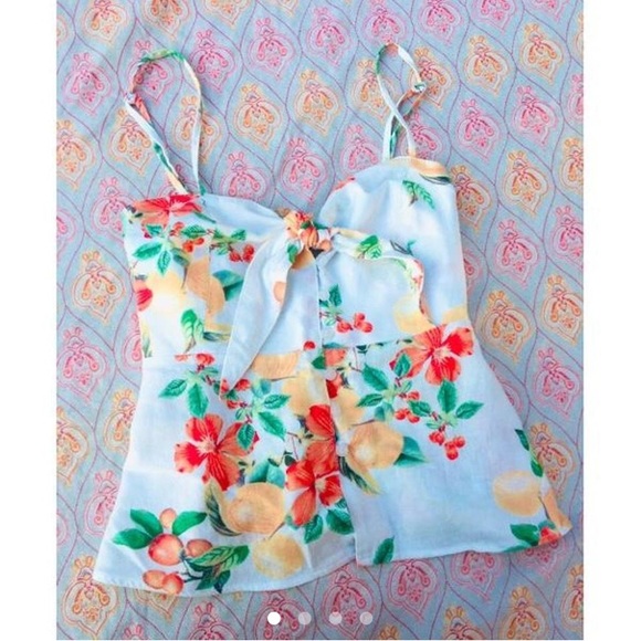 Sofia Vergara White Peplum Floral Tank Top - Picture 7 of 11